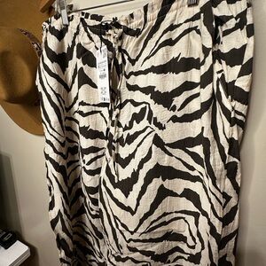 Zebra Print off white and brown pants
